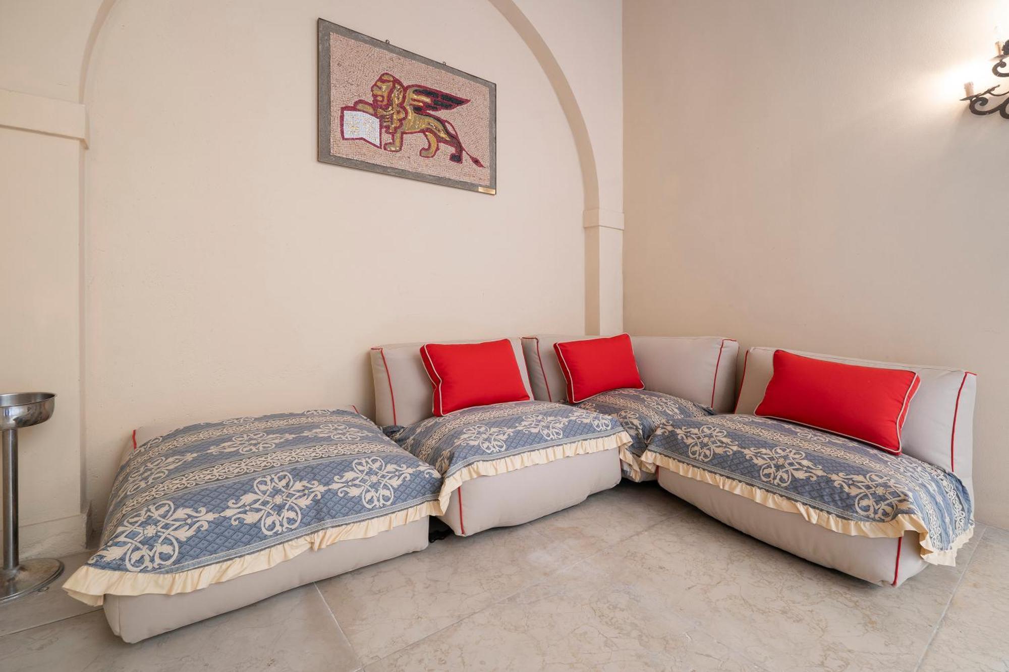 Fortuny3967 Suites & Wine Венеция Екстериор снимка